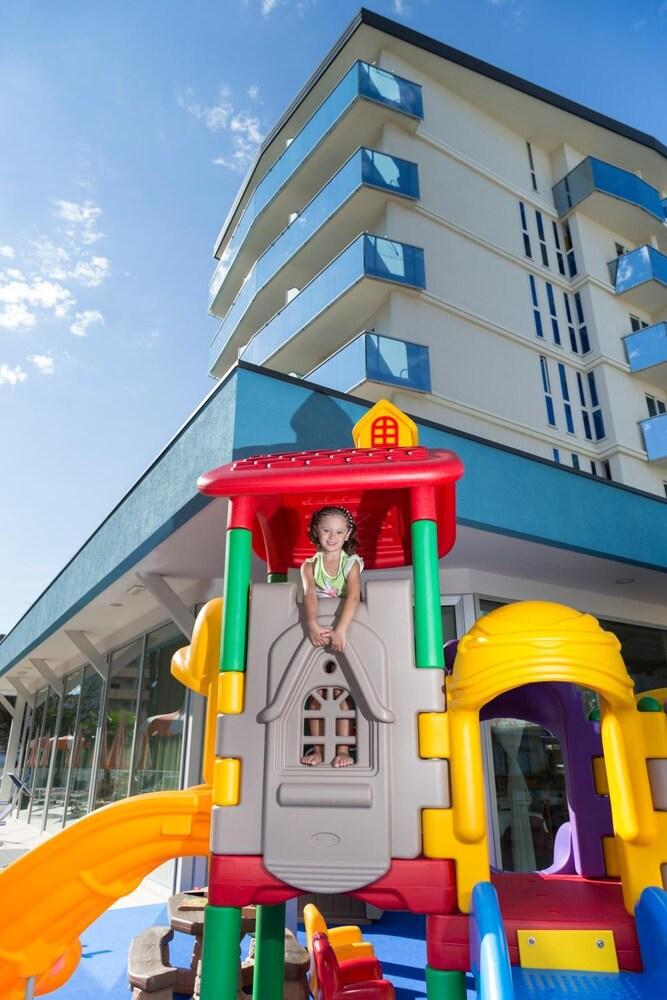 Hotel Parigi Bibione Exterior photo