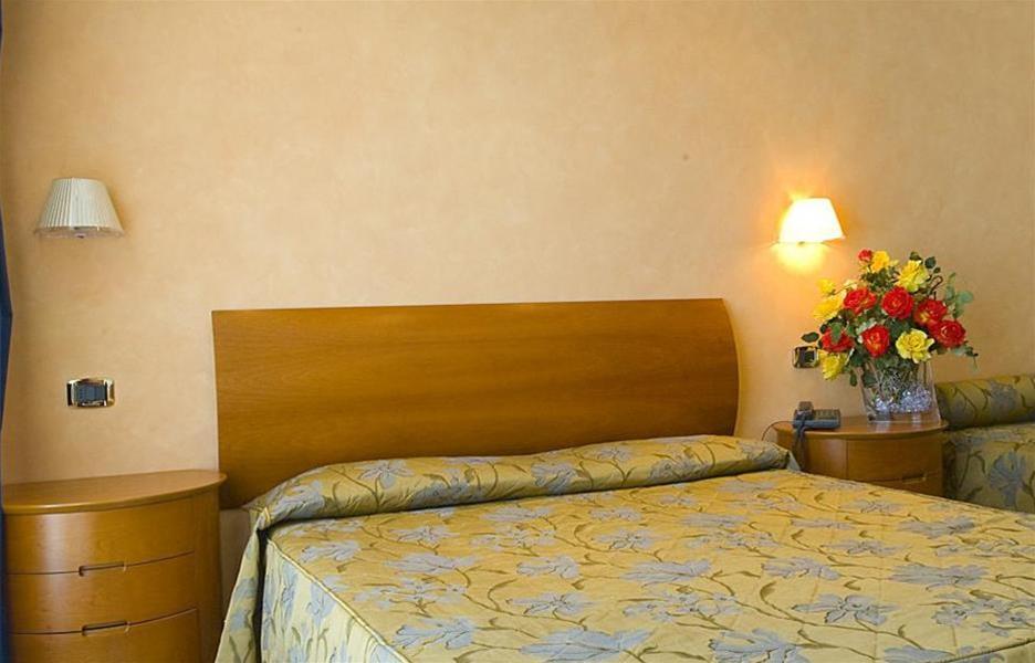 Hotel Parigi Bibione Exterior photo